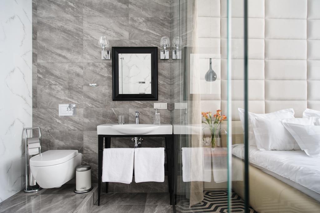 Apartamenty Chleb I Wino Gdaňsk Exteriér fotografie Bathroom
